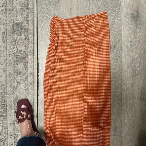 Zara Orange and White Ruched Midi Skirt and Top - Picture 5 of 9